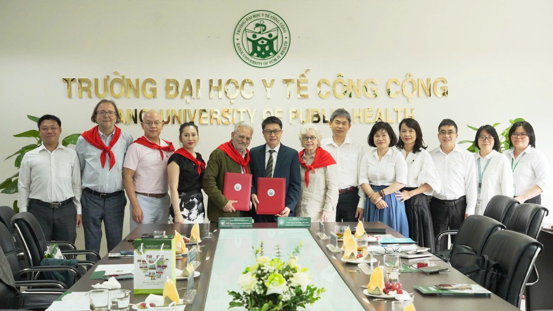Ký kết Biên bản ghi nhớ hợp tác giữa Trường Đại học Y tế công cộng và Trường Cao học Y tế công cộng và Chính sách y tế thuộc Đại học Thành phố New York, Hoa Kỳ (CUNY SPH)
