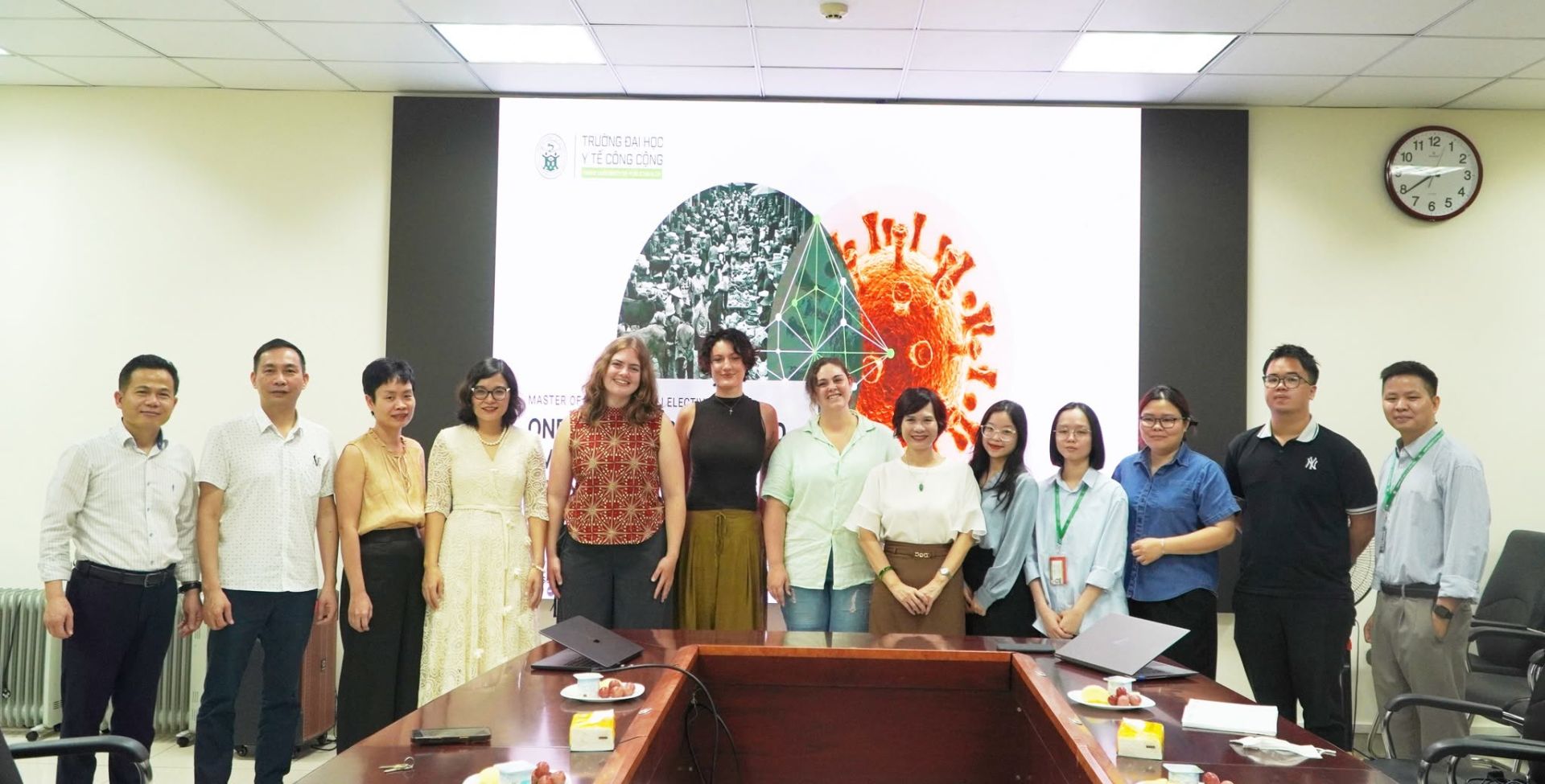 Trường Đại học Y tế công cộng khai mạc khoá học “One Health Approach to Emerging and Re-emerging Zoonotic Diseases”