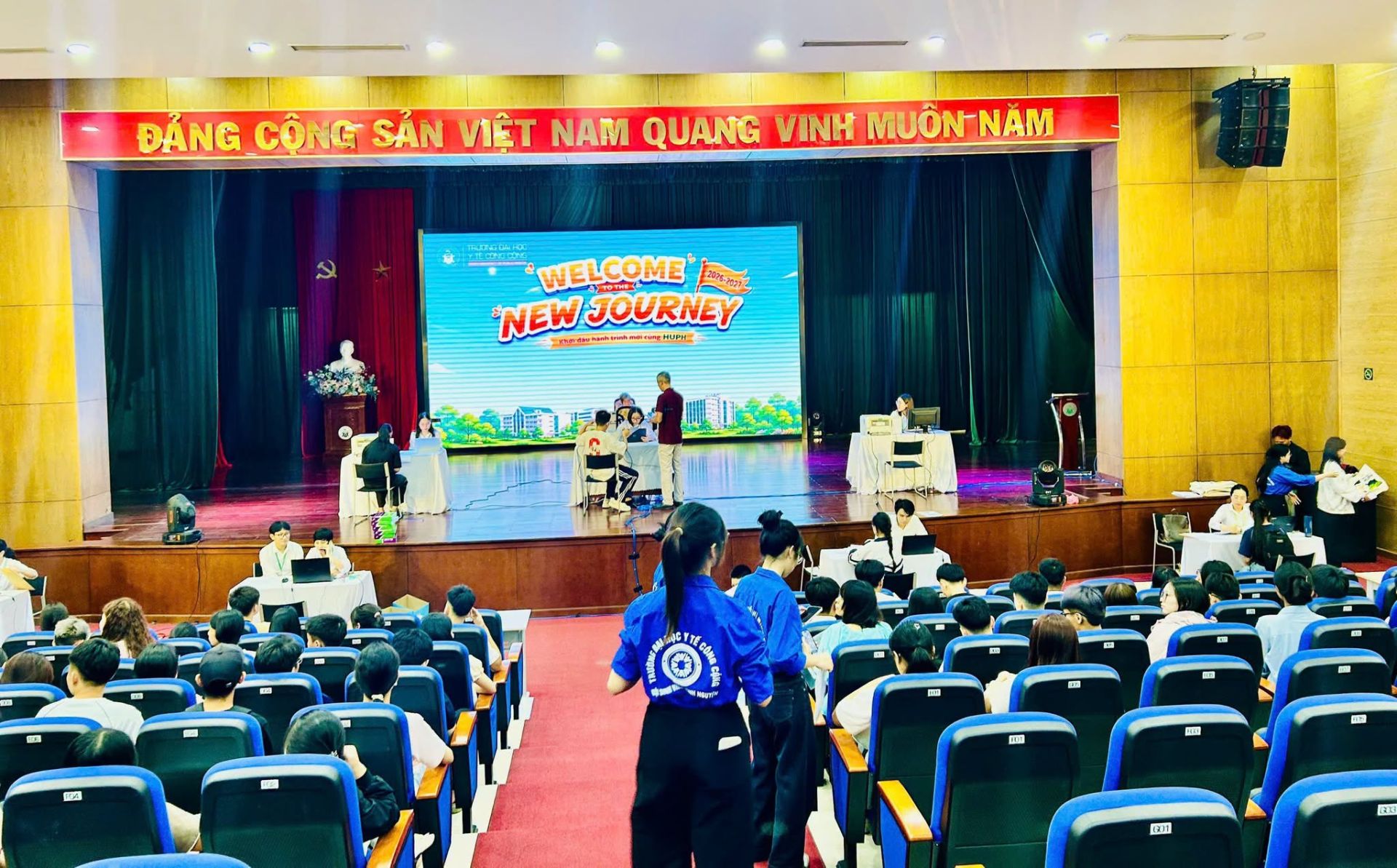 Chào đón tân sinh viên năm 2026 đến với ngôi nhà chung HUPH