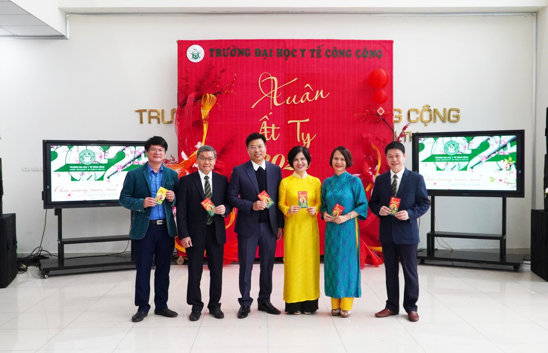 Gặp mặt tân niên HUPH 2025